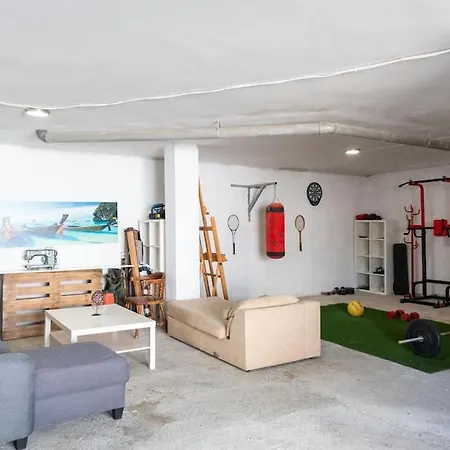 Casa Con Piscina 펜션 그라나다